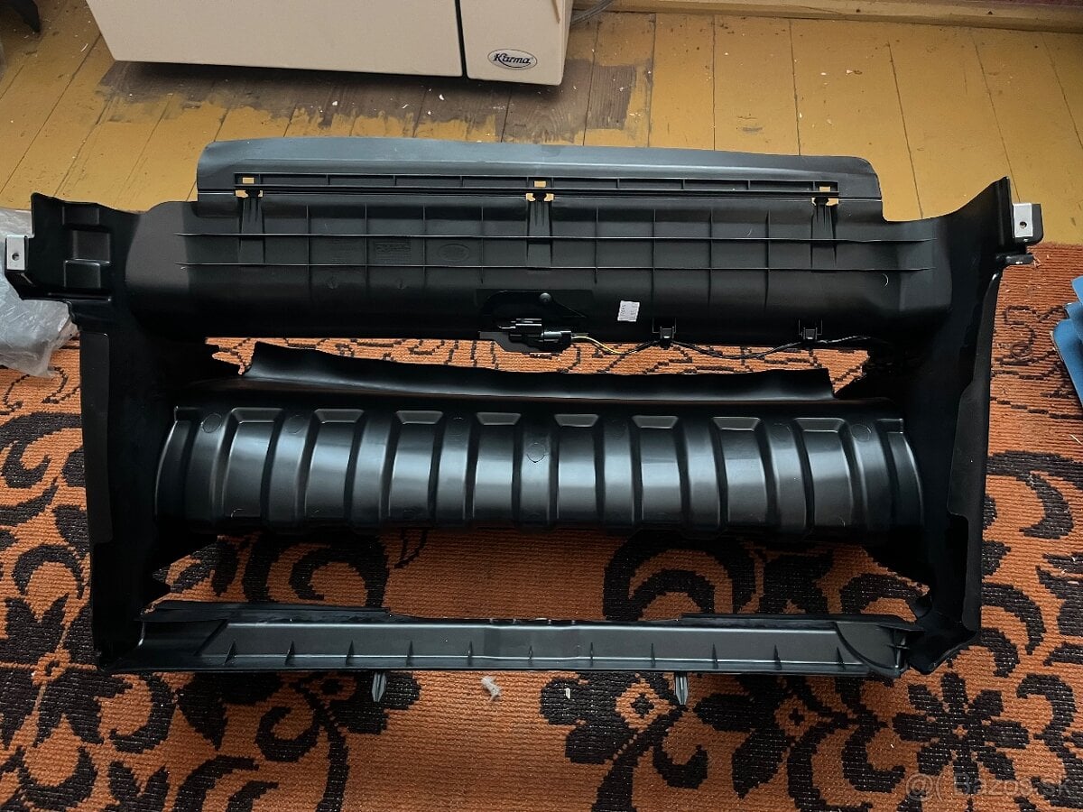 Range Rover Sport (L320) 2,7TD  DXJ500070