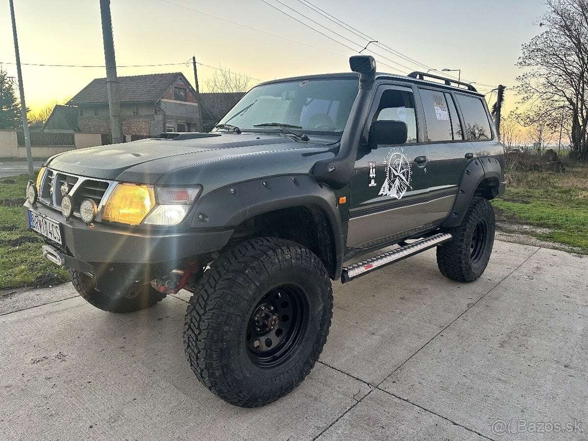 Nissan Patrol  3.0L
