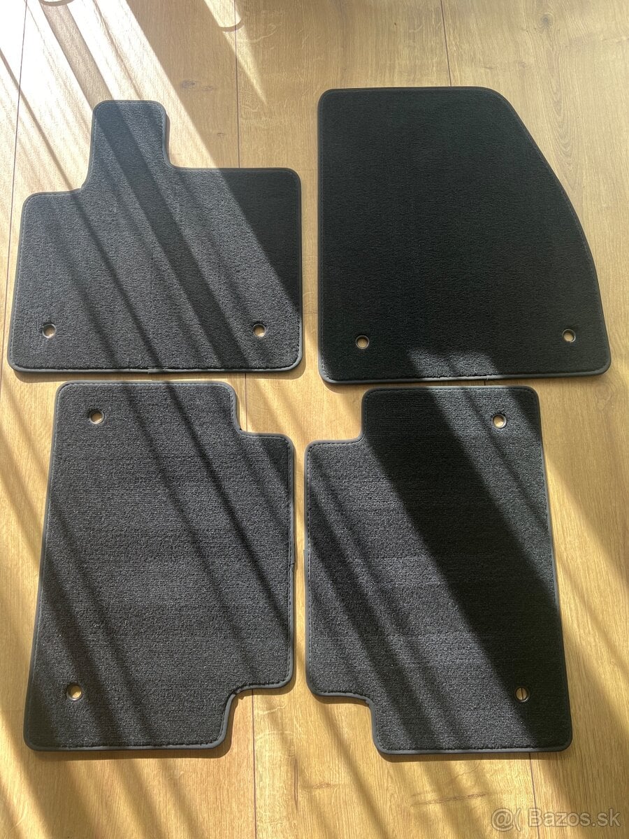 Autokoberce do Range Rover Evoque