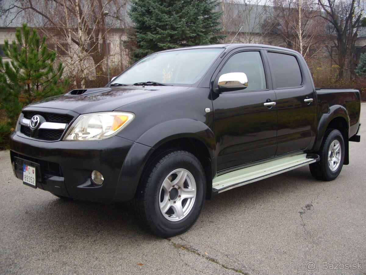 Toyota Hilux 2,5 D-4D 4x4 Zadná Uzávierka