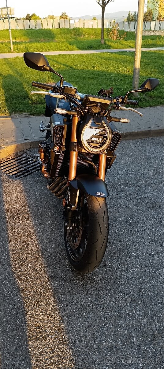 Honda CB 650R e-clutch