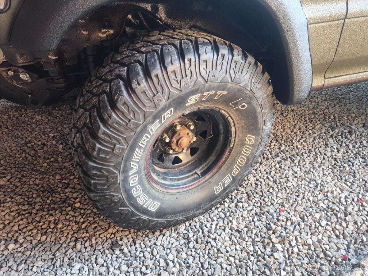 6x139.7 R15 35x12,5 Cooper