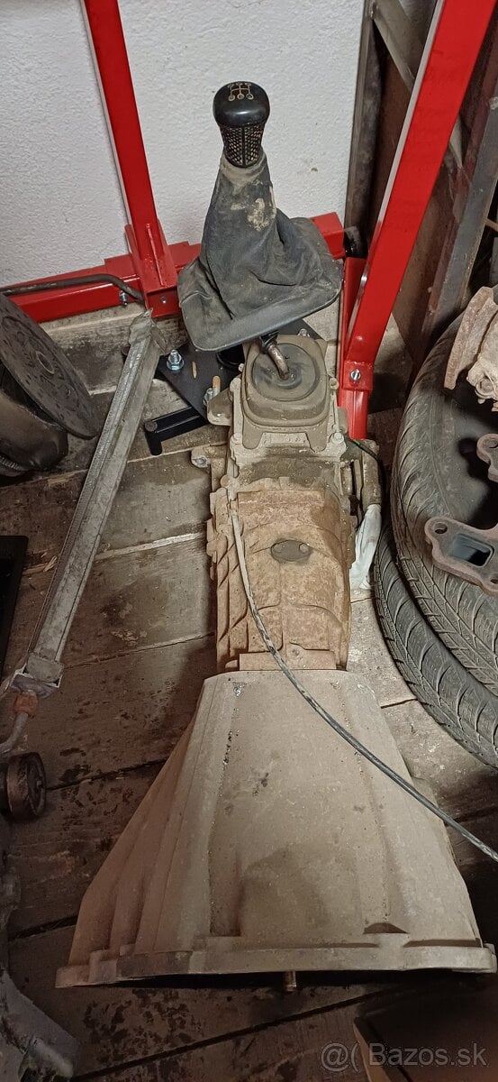 Land Rover Discovery 2 4.0 V8 manuálna prevodovka