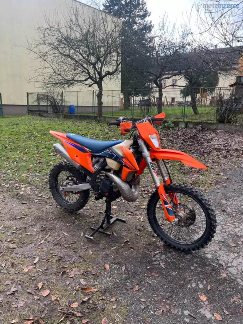 KTM 300