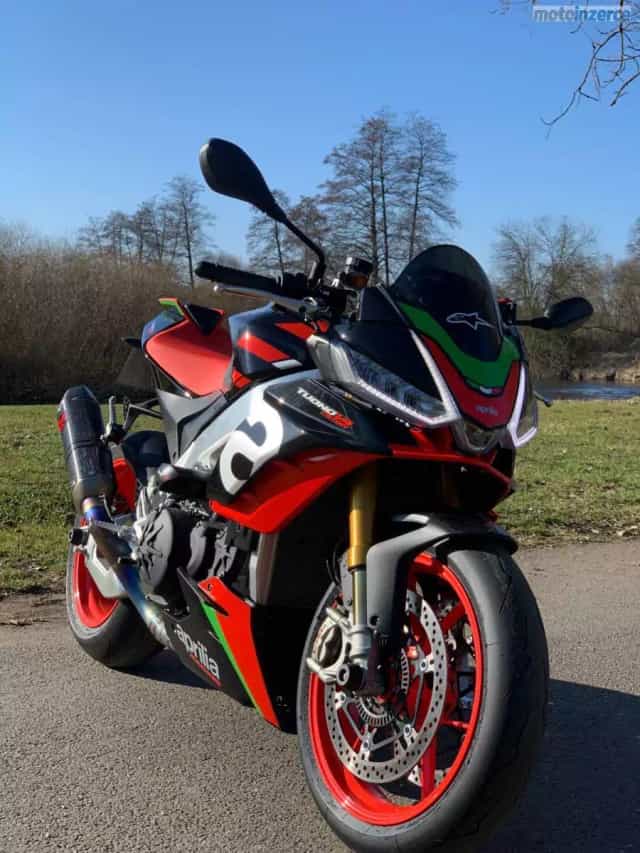 Aprilia Tuono V4 1100 Factory