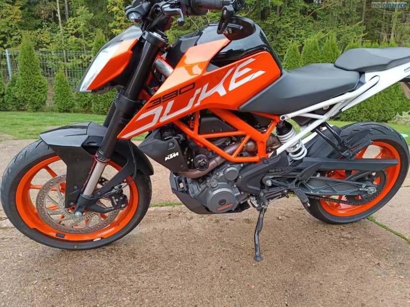 KTM 390 Duke