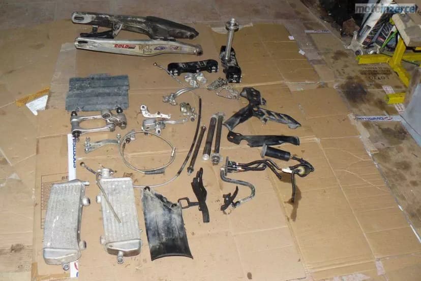 Motory: KTM 250 SX-F cross 4takt dily 2012