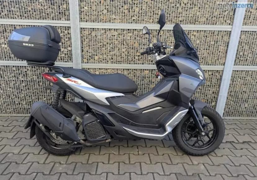 Aprilia SR GT 200