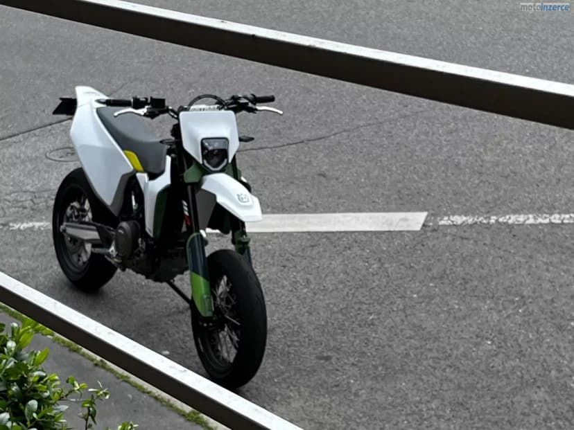 Husqvarna 701 Supermoto