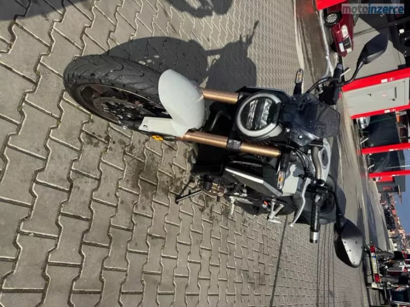 Honda CB 650 R