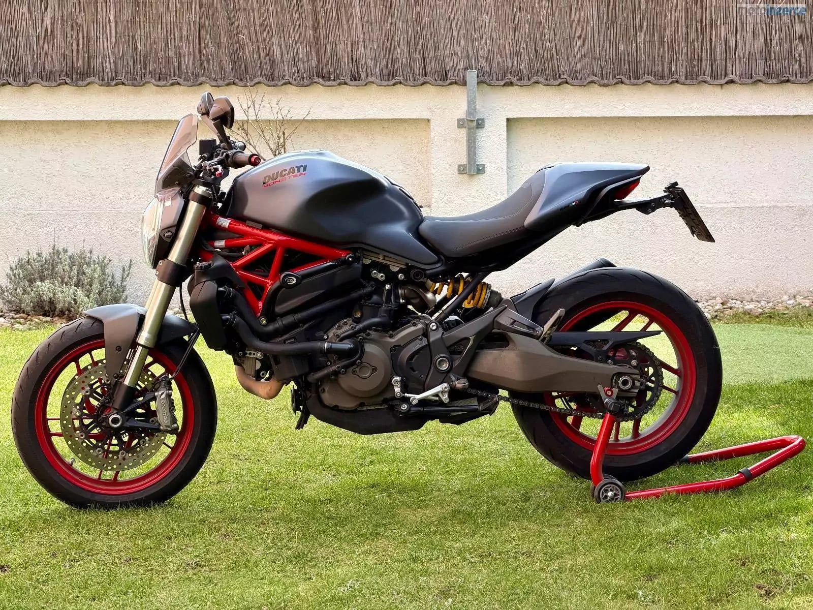 Ducati Monster 821