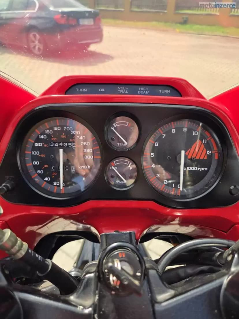 Honda CBR 1000 F