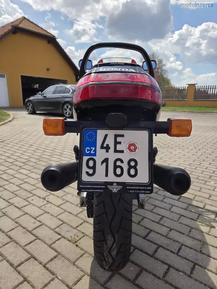 Honda CBR 1000 F