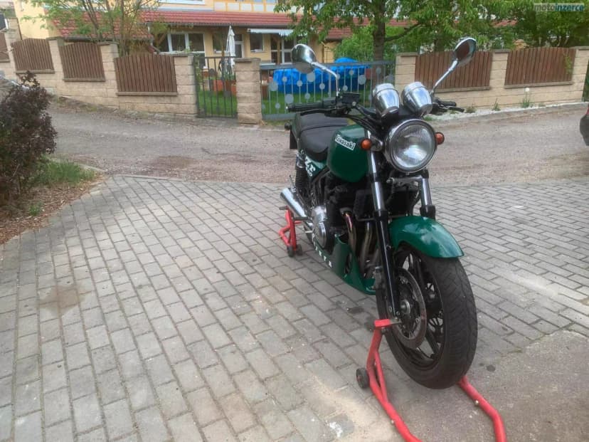 Kawasaki Zephyr 550