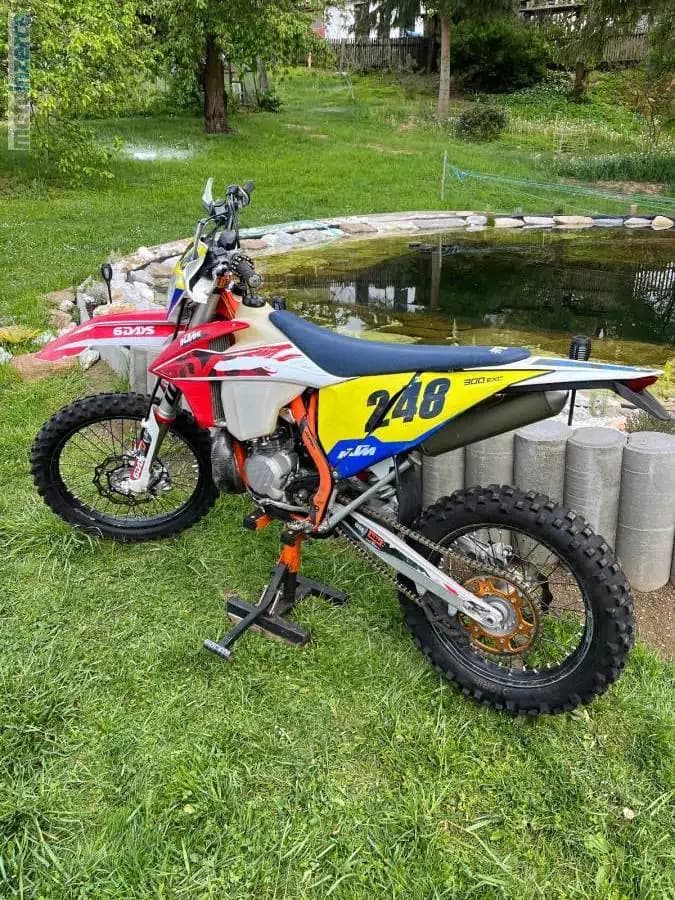 KTM 300 EXC SIX DAYS