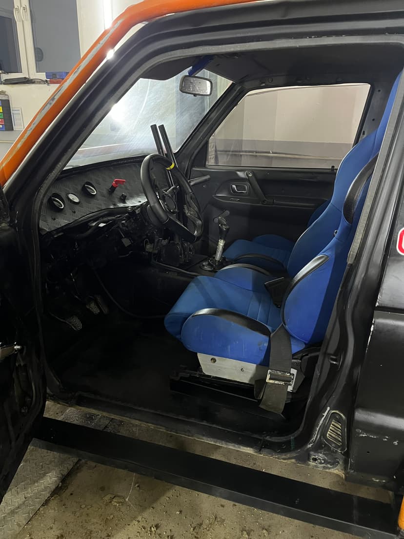 Mitsubushi pajero m57