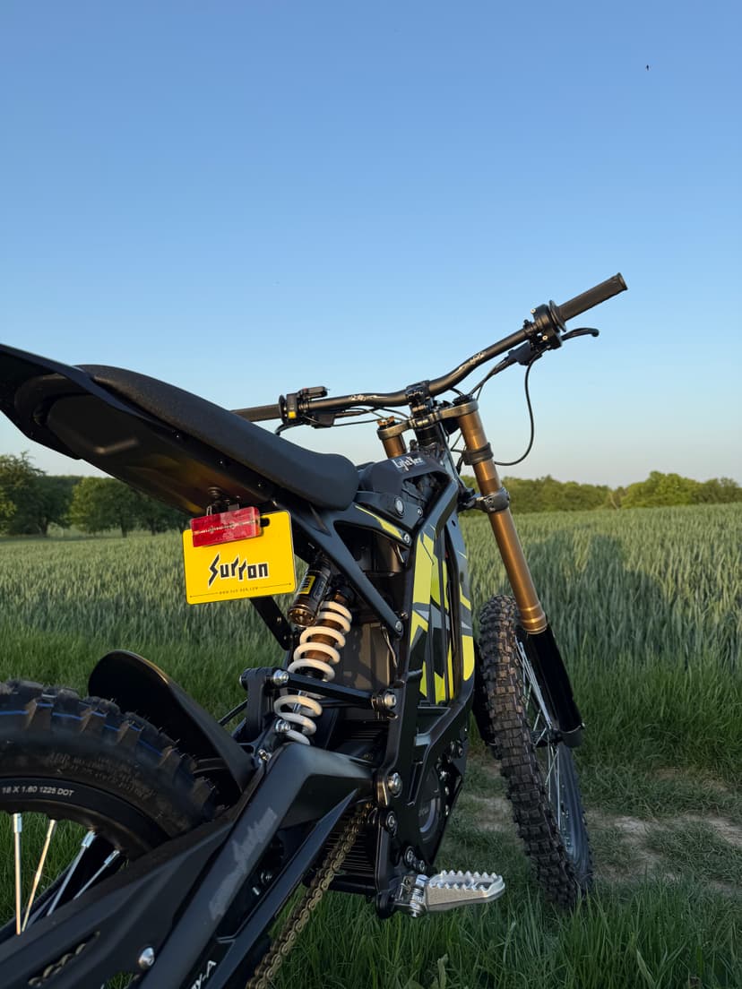 Surron Light bee x 2025