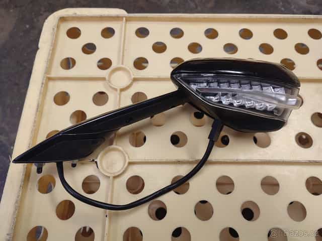 Aprilia RSV4 levé zrcátko s led blinkrem