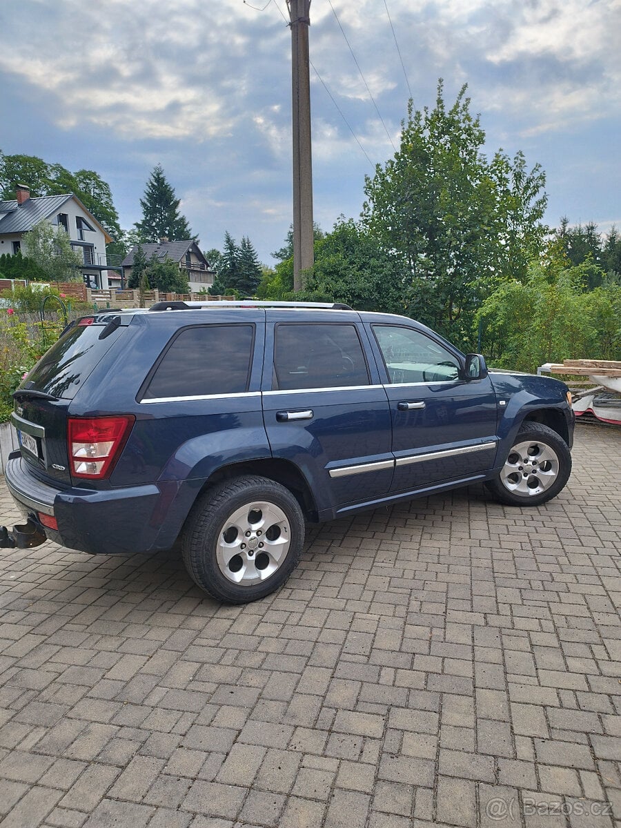 Jeep Grand Cherokee 3.0 CRD Overland, 4 X 4, kůže, 201
