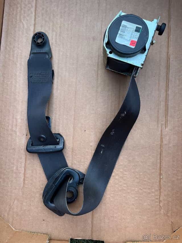 bezpečnostní pás levý Land Rover Discovery 3