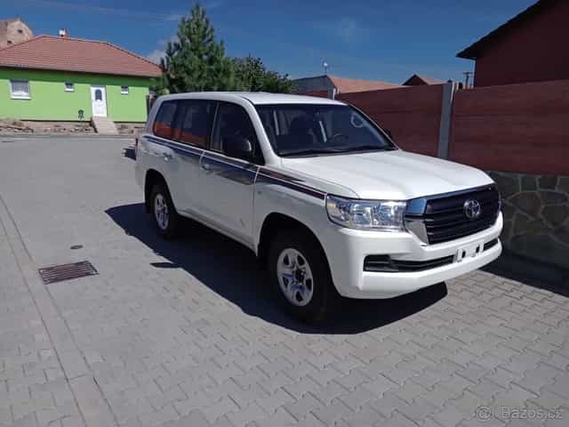 Toyota Land Cruiser LC 200 GX, 4,0 V6, Benzin, Manual, Nový