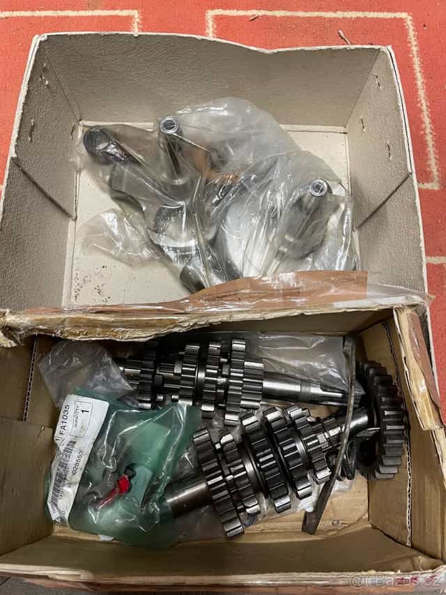 DR350 suzuki -převodovka