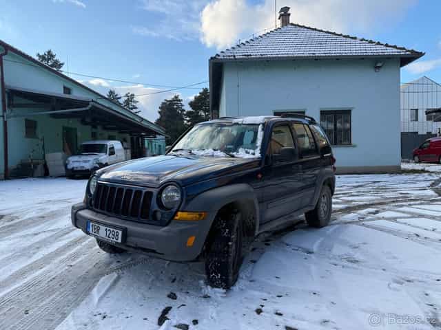Jeep Cherokee 2.8 manual