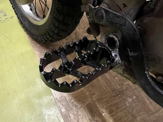 Široké enduro stupačky Honda NX650 Dominator RD08(1995-2003)