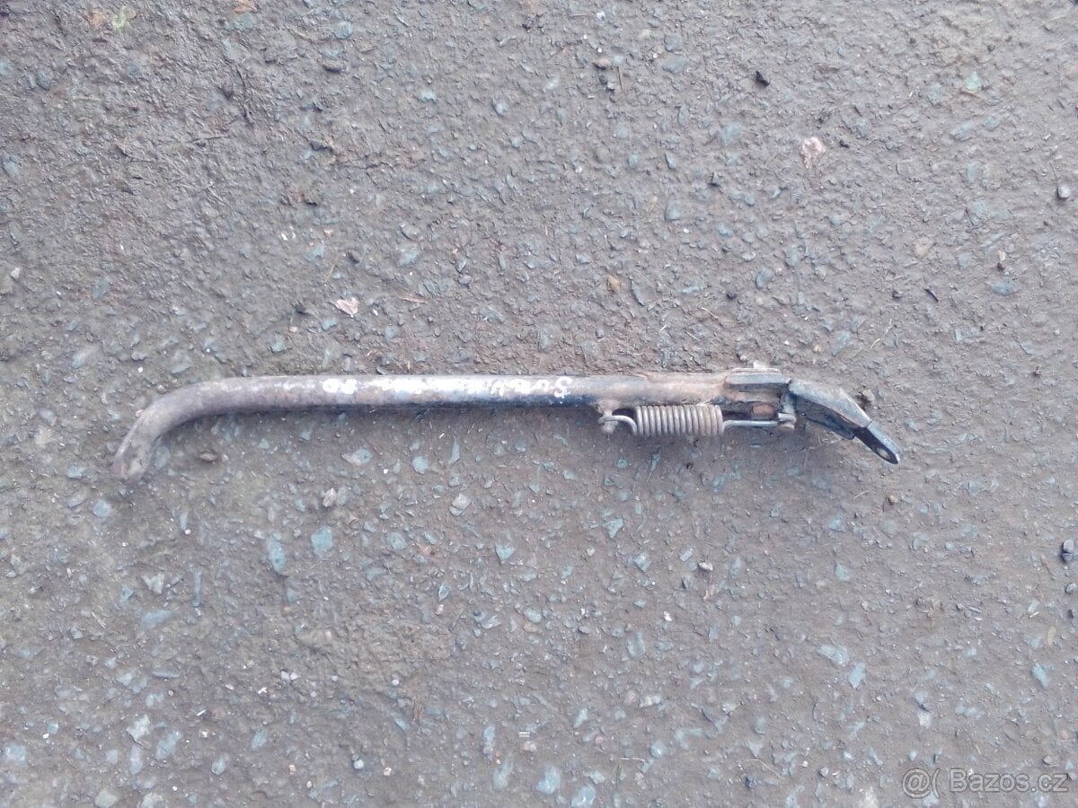 Suzuki RM 80 model 1996 boční stojánek