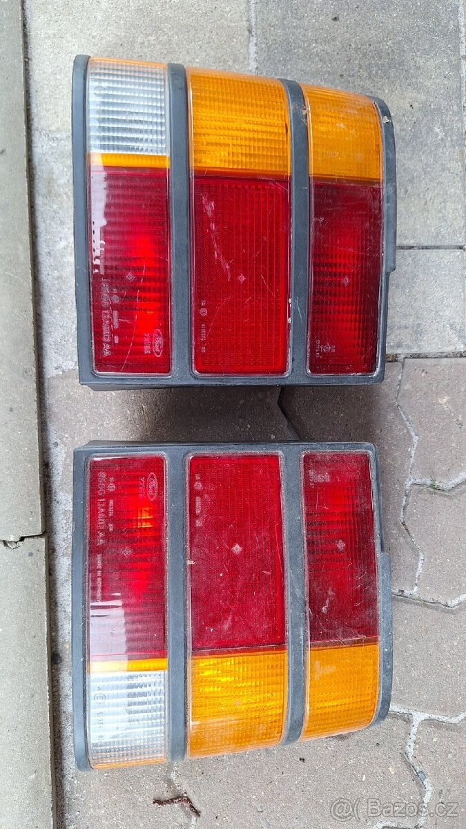 Zadní světla Ford Scorpio