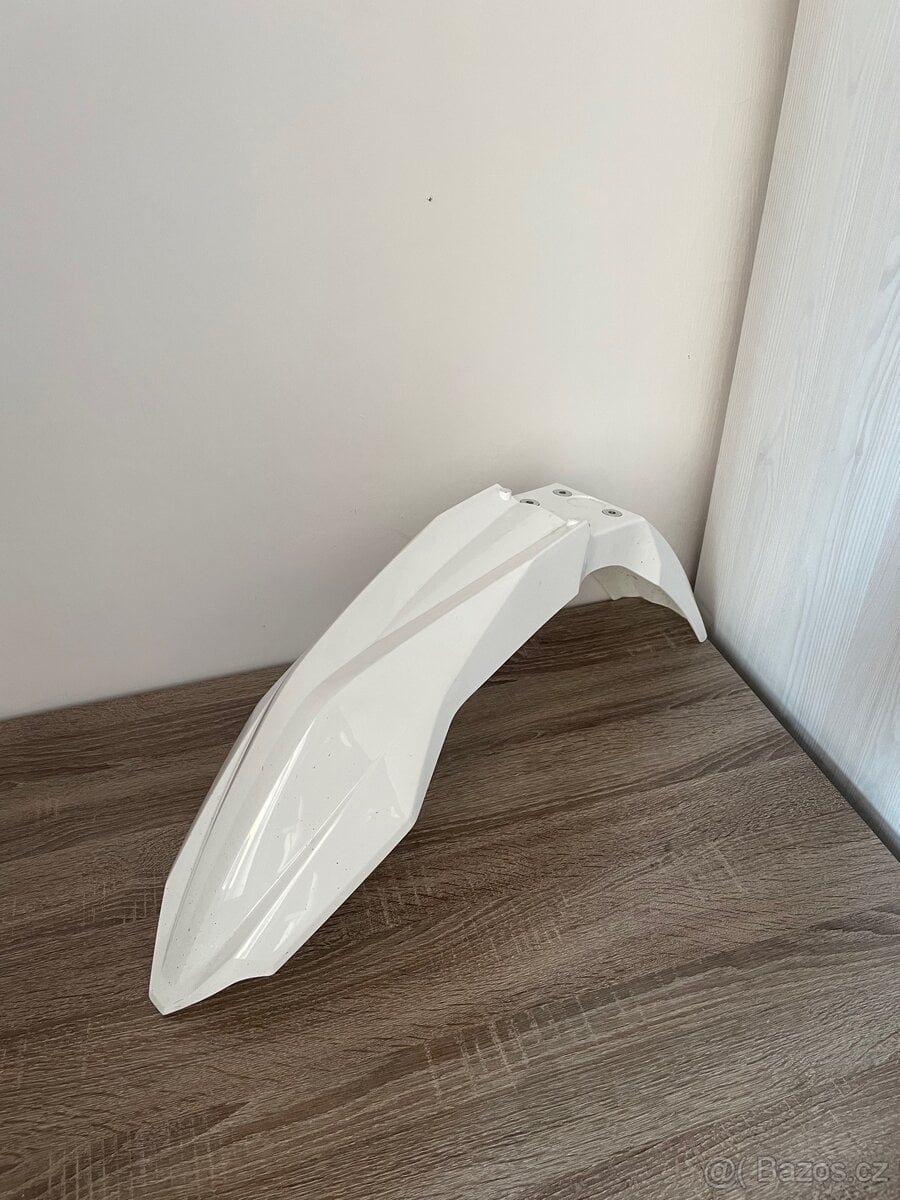 přední blatník husqvarna