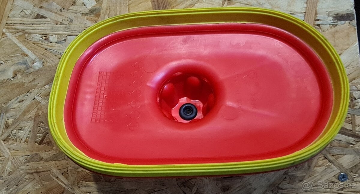 Kryt airboxu na Hondu crf