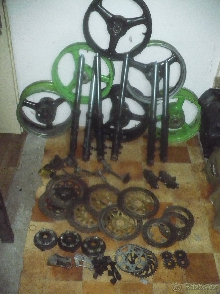 kawasaki ZX 6 R/636 r.98- 02-díly z více moto