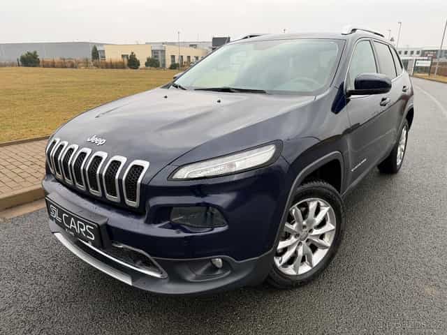 JEEP CHEROKEE 2.0 M-JET //2014 MANUÁL 4x4 XENON NAVI KŮŽE