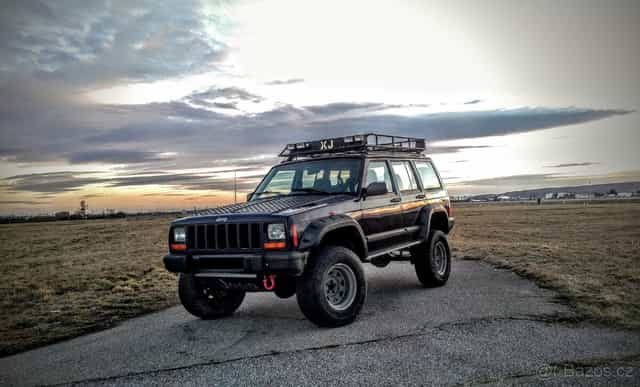 Predam lift kit zvyseny podvozok pre Jeep Cherokee XJ