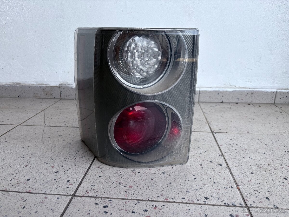 Zadní lampa Range Rover L322 - drobné poškození