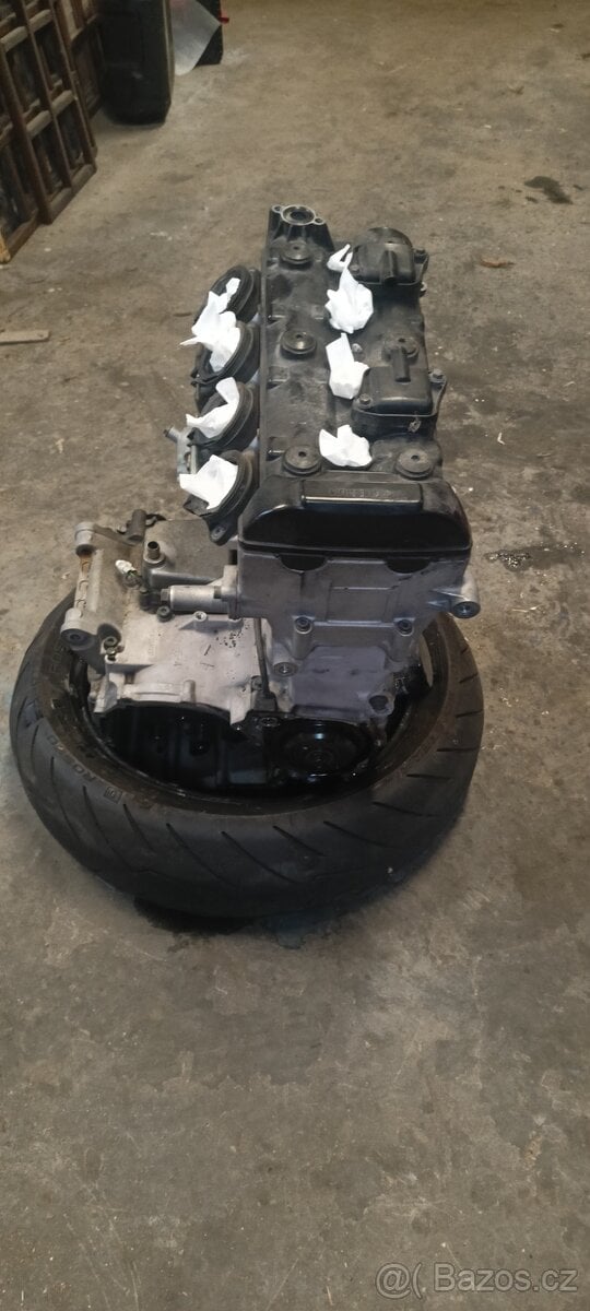 Motor Suzuki GSX-R 1000 2003