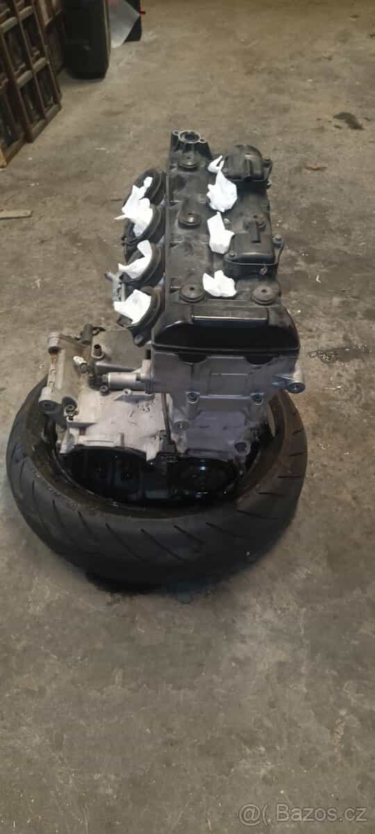 Motor Suzuki GSX-R 1000 2003