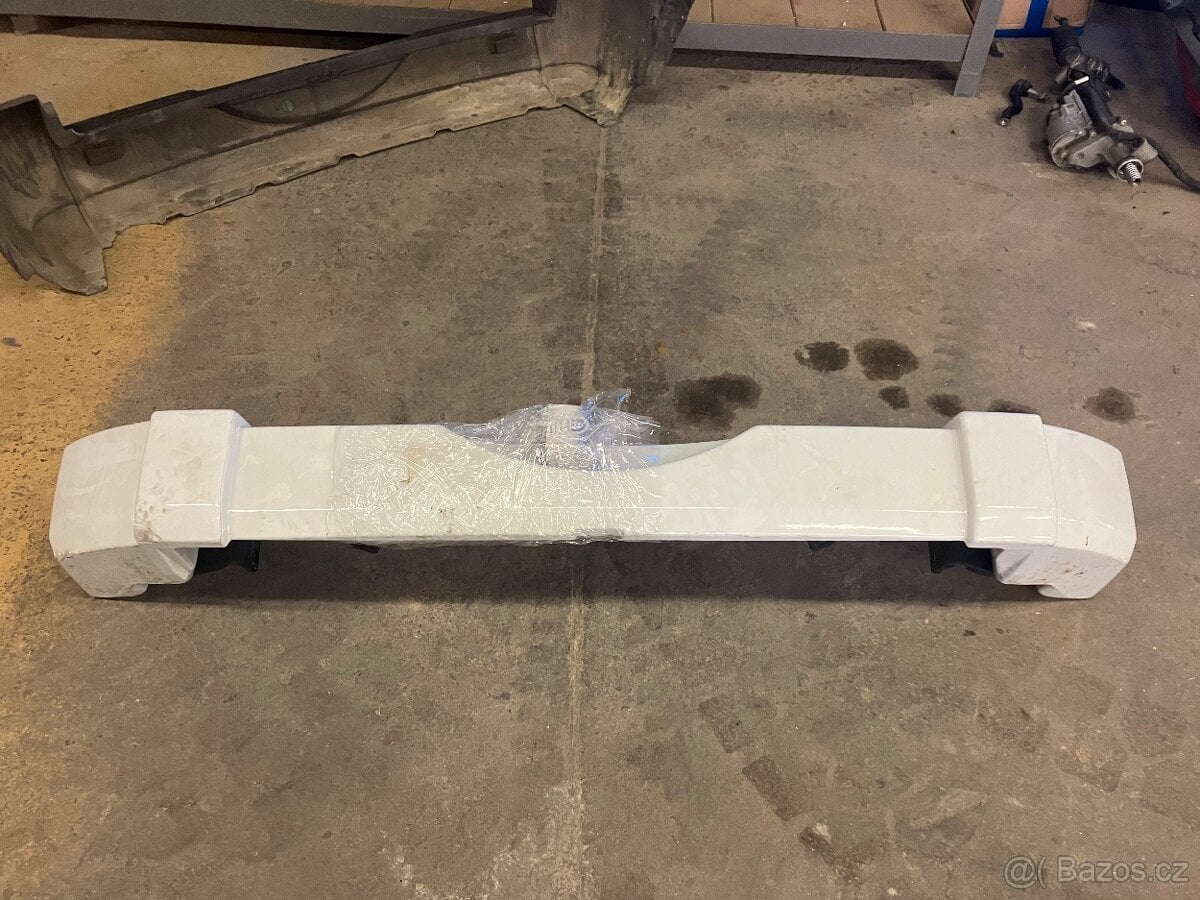 Zadní naraznik jeep wrangler JK US verze