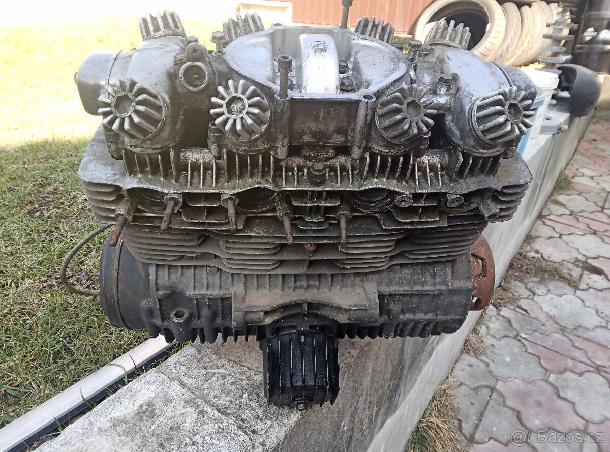 Honda CB 550 four motor