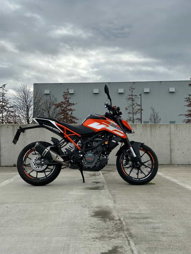 KTM DUKE 125