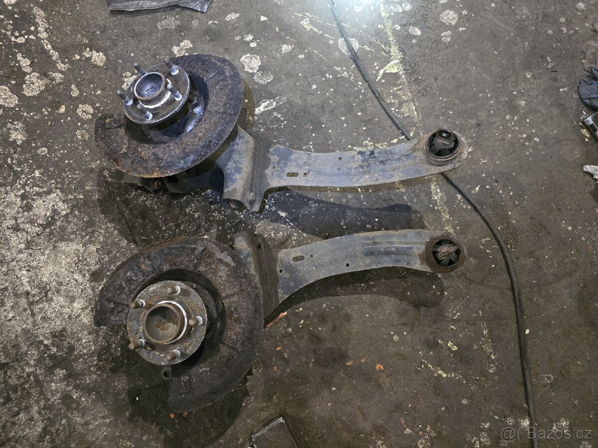 Prodám těhlice komplet osazené Ford C-Max