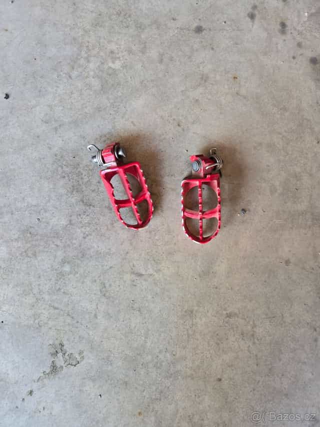 Stupačky Husqvarna 125