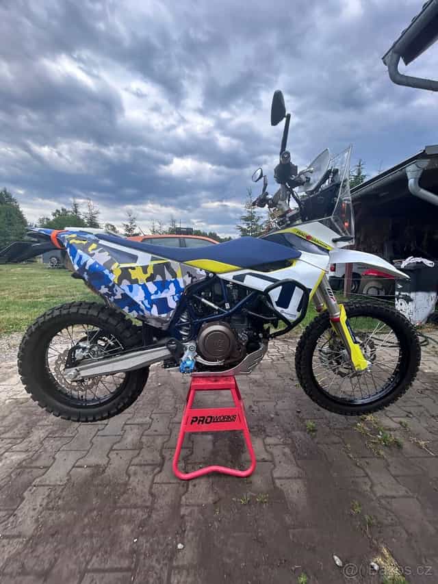 Husqvarna 701 enduro rally