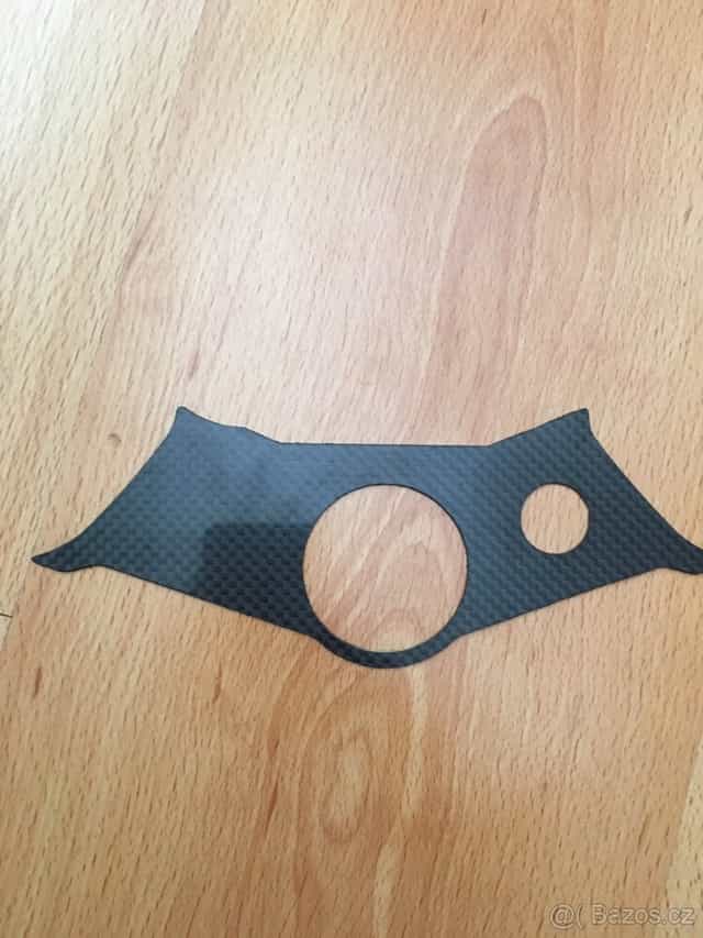 Karbonovy kryt na Yamaha R6