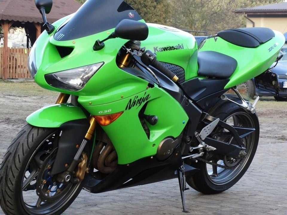 Kawasaki Ninja ZX6R 2005 Na Díly