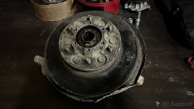 nissan patrol y61 kompletní náboj