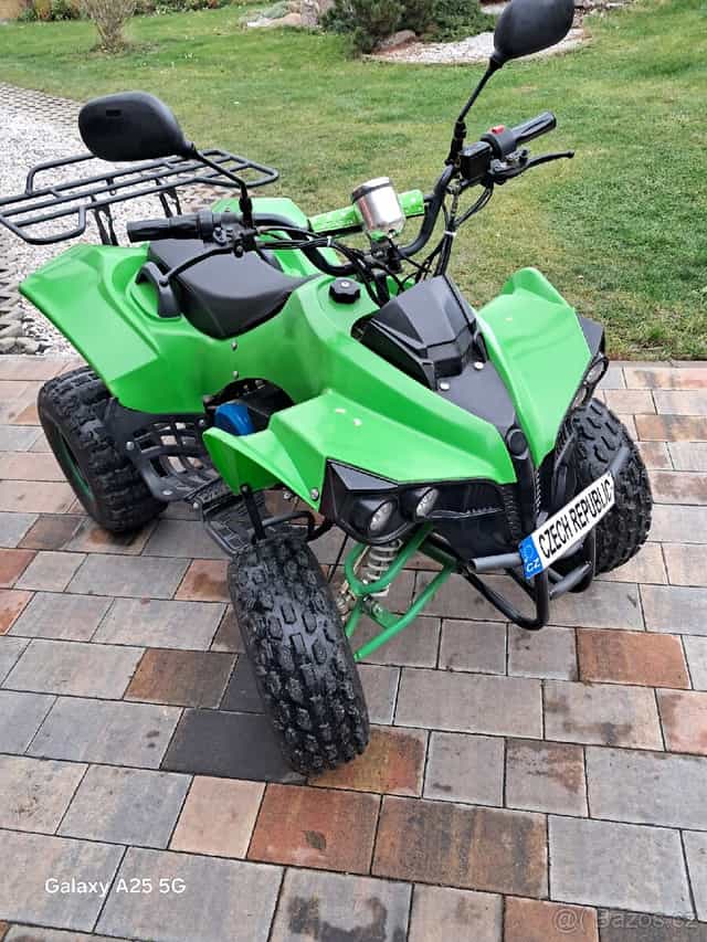 Prodám Elektrickou dětskou čtyřkolku