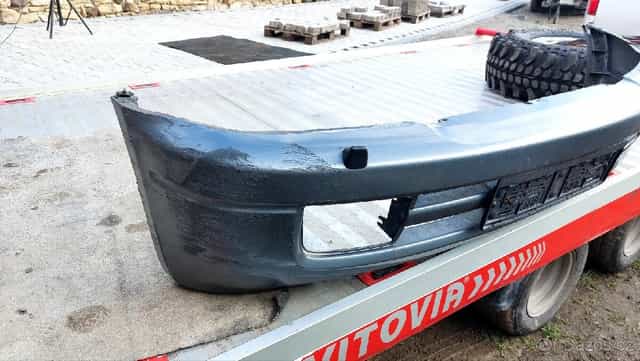 Predni narazník Toyota LC 95 1kz 92kw a d4d 120kw