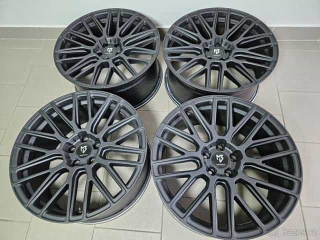 Disky MB Desing KV4 _ 5x112 20" - Top